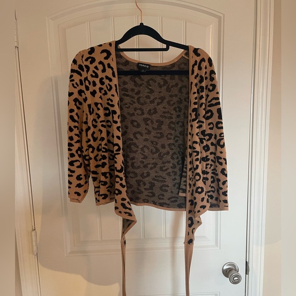 Torrid size 2 leopard print wrap ballet top - Picture 1 of 3